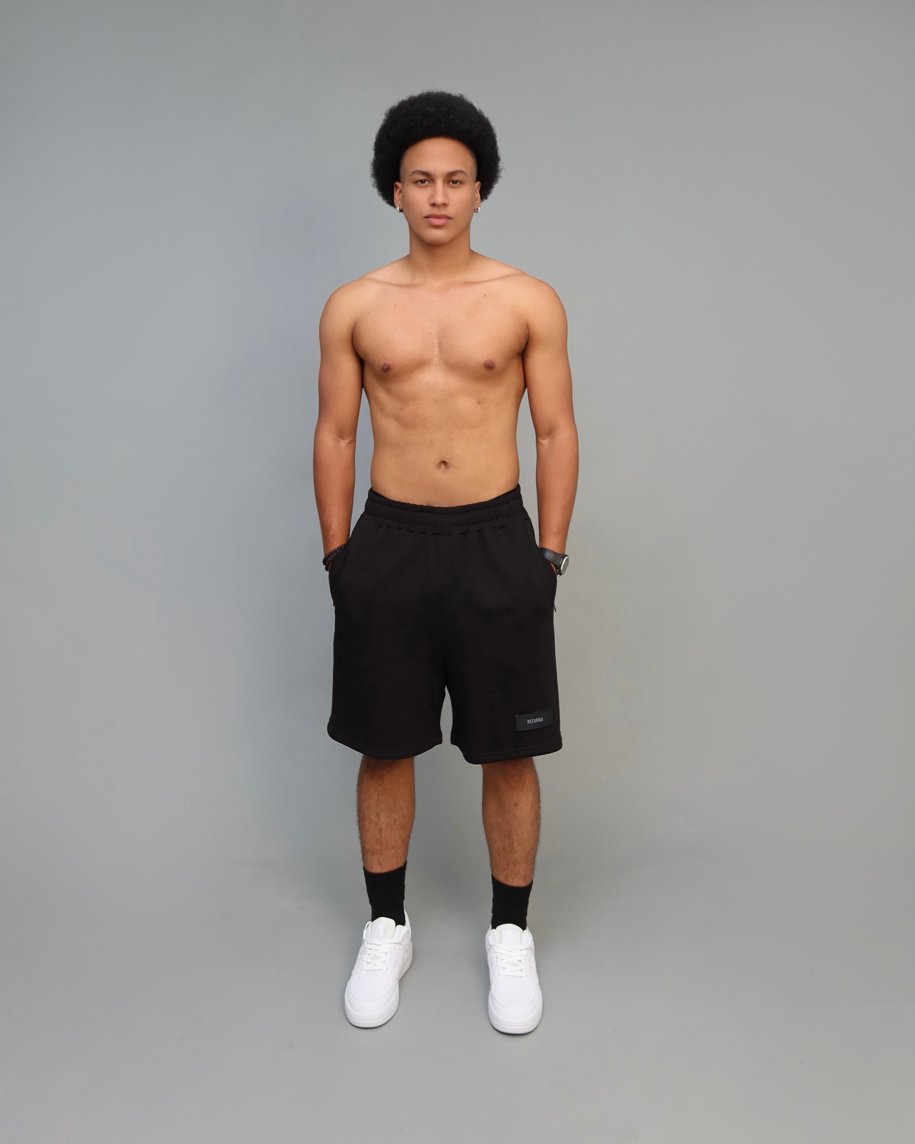Short Fit Regular Branded