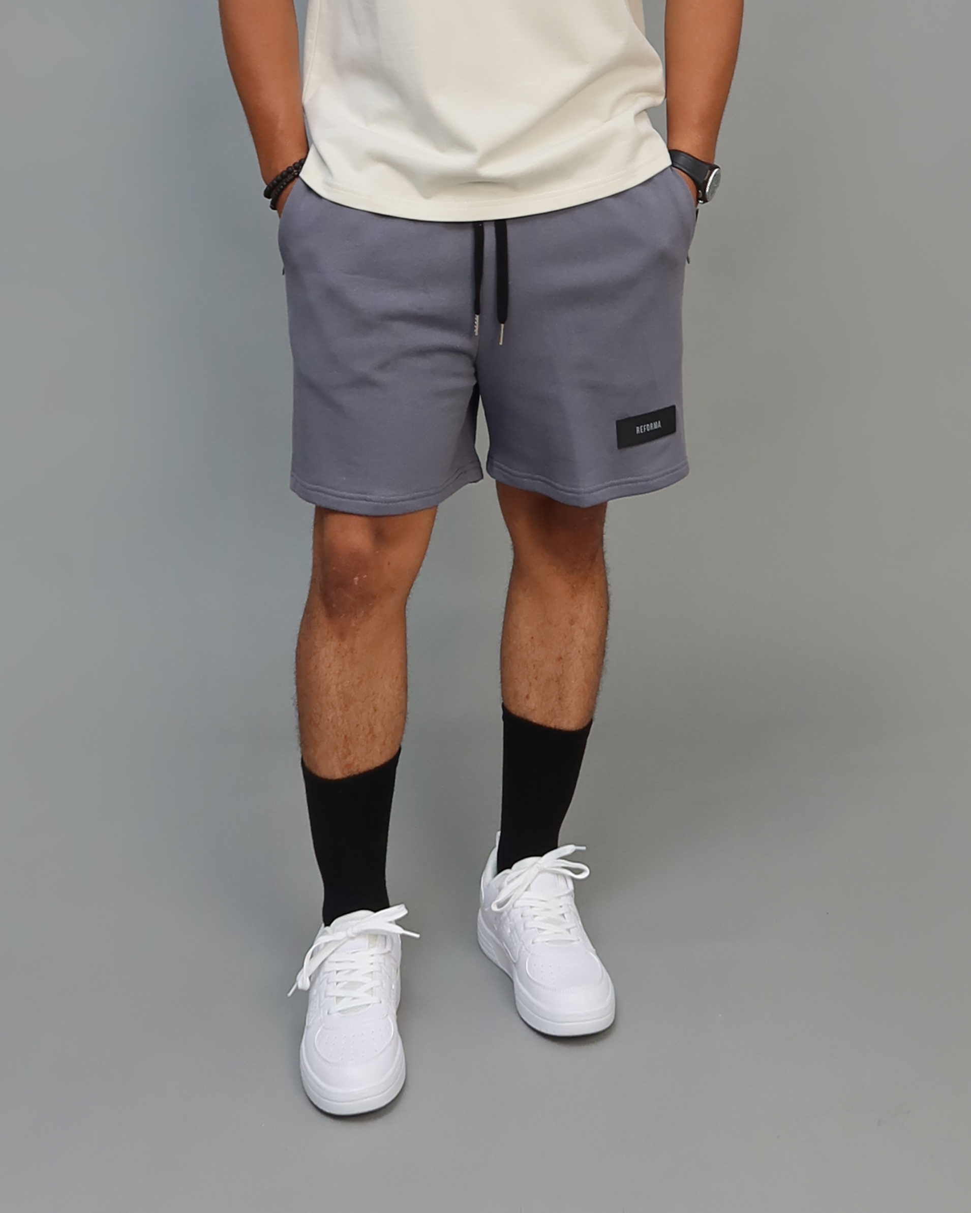 Short Fit Regular Branded